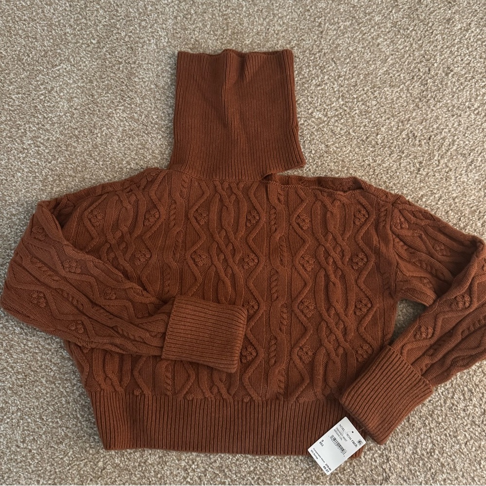 NWT Paige cropped sweater